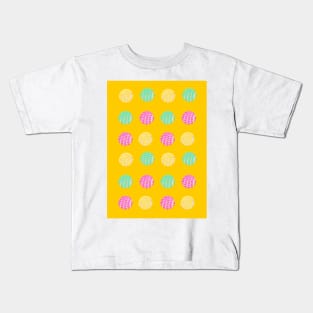 Fun pan dulce conchas patter with yellow background Kids T-Shirt